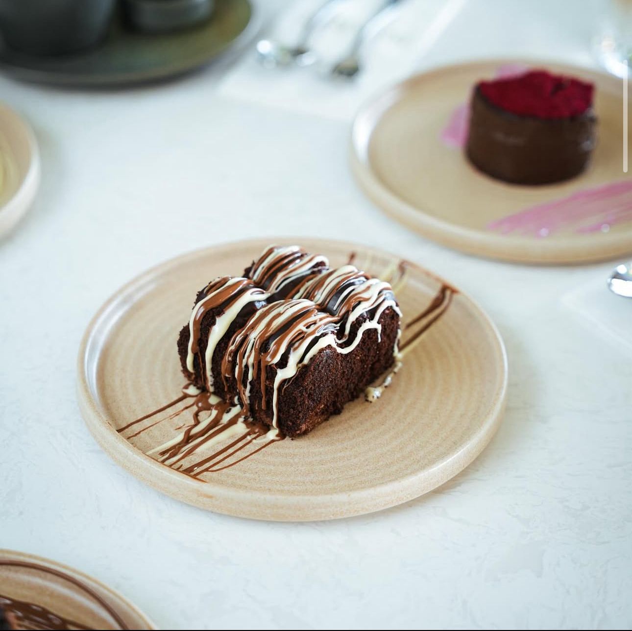 profiterole chocolate cake image